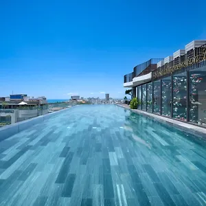 Golden Lotus Grand - Panoramic Rooftop Bar & Daily Afternoon Tea Дананг